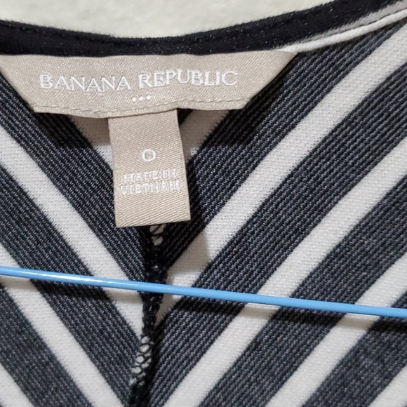 ❤BANANA REPUBLIC SIDE ZIP SLEEVELESS DRESS, 0 - Picture 2 of 4